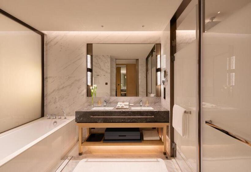 اتاق پریمیوم با چشم‌انداز باغ, Gran Melia Chengdu