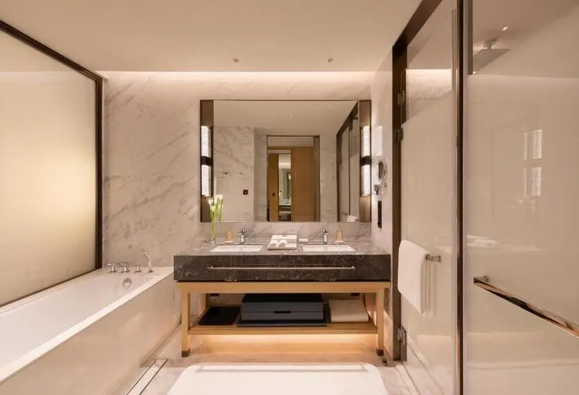 庭の見えるプレミアムルーム, Gran Melia Chengdu