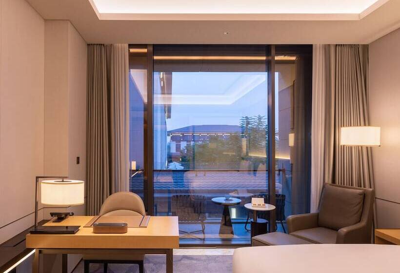 Classic room with balcony, Gran Melia Chengdu