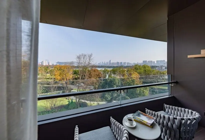 バルコニー付きスタンダードルーム, Gran Melia Chengdu