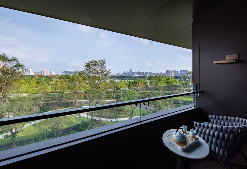 اتاق پریمیوم با چشم‌انداز باغ, Gran Melia Chengdu