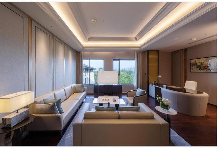 Люкс, Gran Melia Chengdu