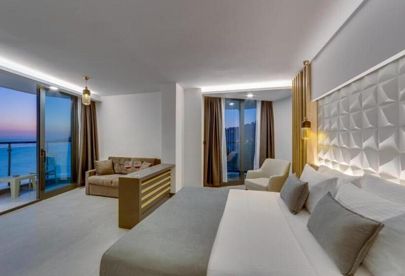 Полулюкс с Балконом, Signature Blue Resort Kuşadası