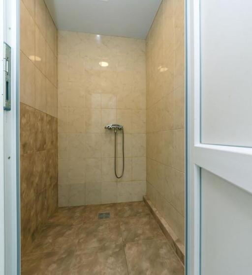 Апартаменты 1 Спальня, мини гостиница три коня