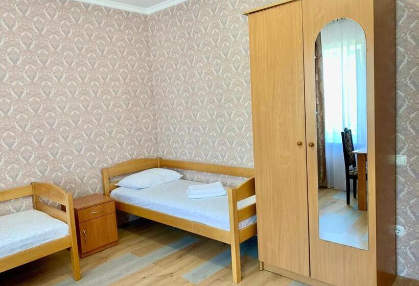 Четырехместный Номер Классик, мини гостиница три коня