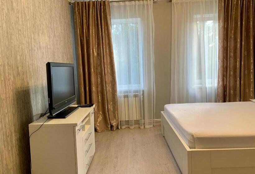 Апартаменты 1 Спальня, мини гостиница три коня