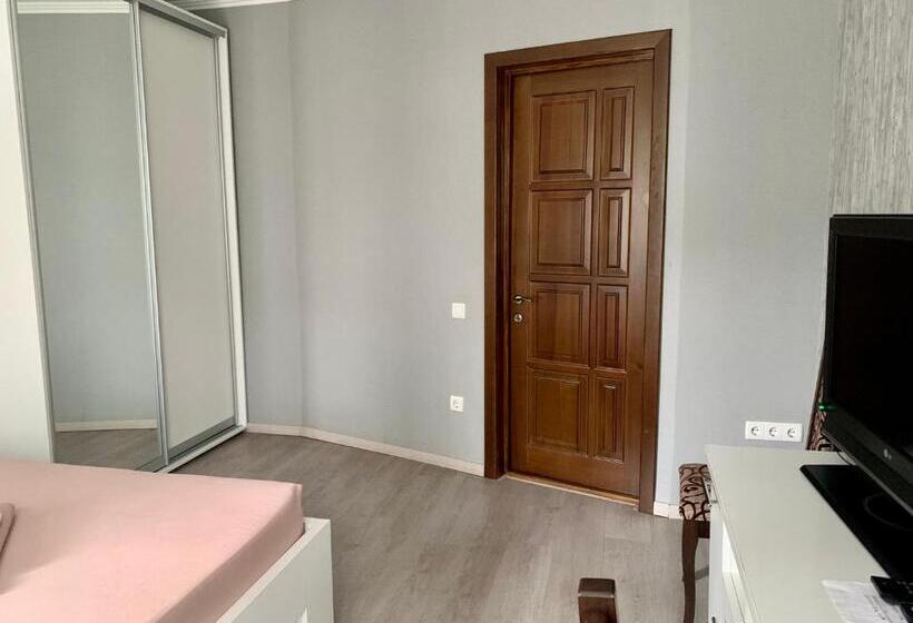 Номер Superior Кровать Кинг, мини гостиница три коня