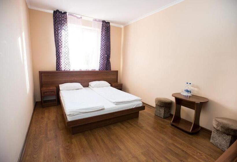 标准间, Holiday Stay Nika