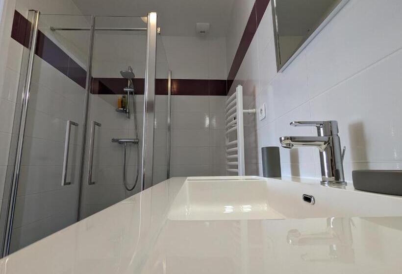 Standard room with outdoor bath, Le Clos Du Val