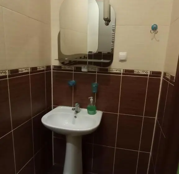 スタンダードルーム, панський двір