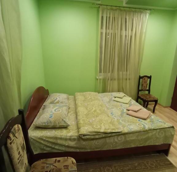 Chambre Standard, панський двір