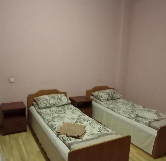 Chambre Triple Standard, панський двір