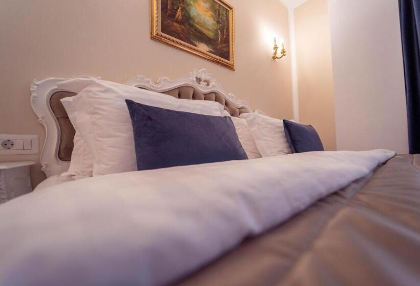 Номер Superior, Gradinile Romane