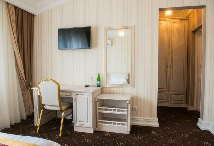 Номер Стандарт, Grand Aristocrate