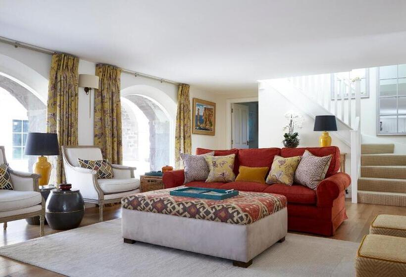 Дом 3 Спальни, Newhall Mains