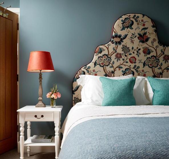 Хижина, Newhall Mains