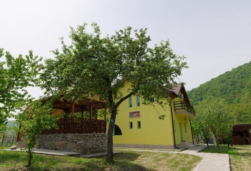 בית, חדר שינה 1, Pensiunea Happy