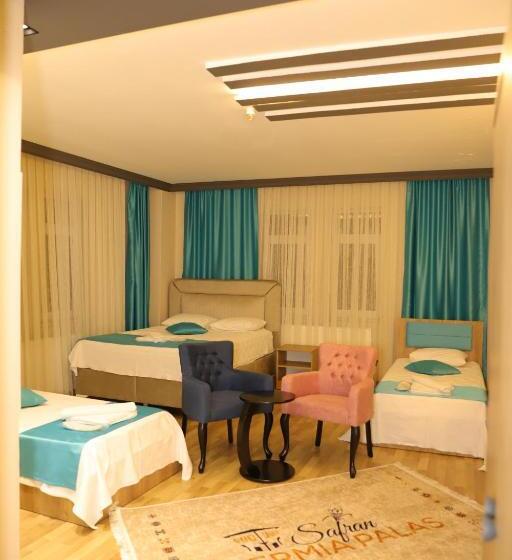 חדר משפחתי נוף לגינה, Safran Germi̇a Palas