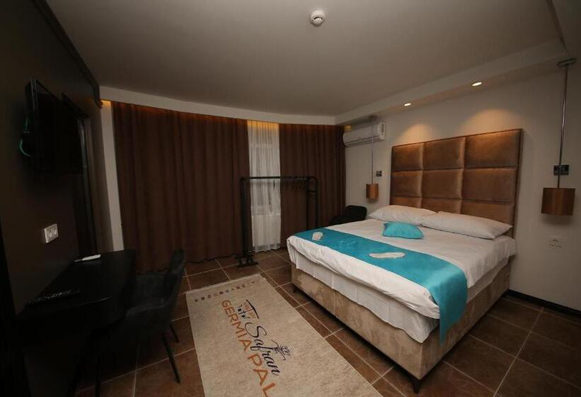 סוויטת ג'וניור, Safran Germi̇a Palas