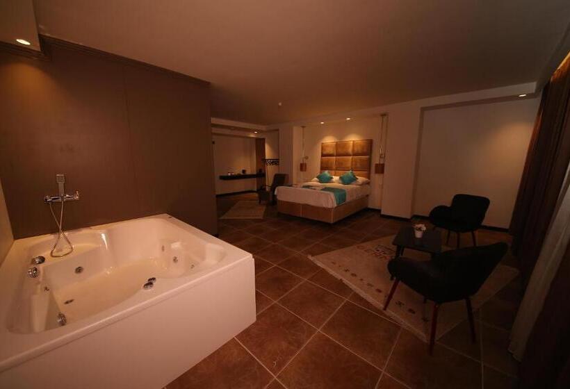 חדר דלוקס עם מיטת קינג, Safran Germi̇a Palas