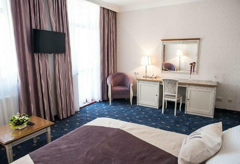 חדר סטנדרט עם מיטת קינג, Shato