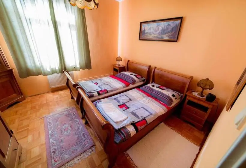 Deluxe-huone, Villa Romaine