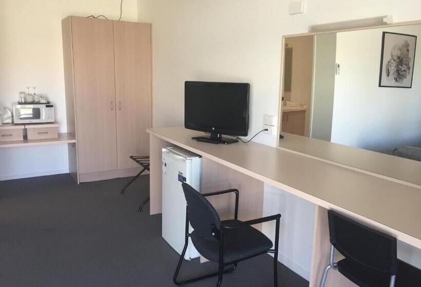 Номер Стандарт Трехместный, Kooweerup Motel