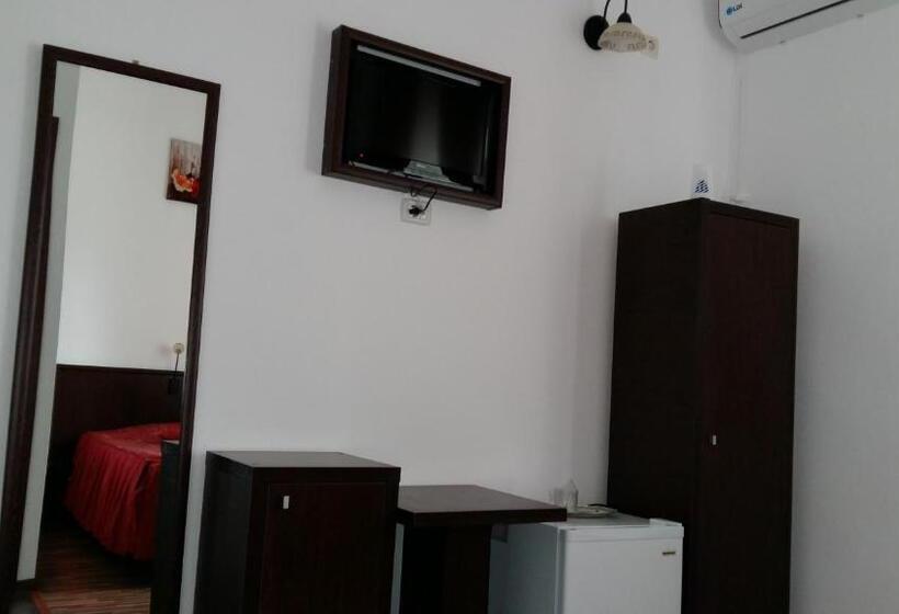 Номер Стандарт, Motel Cargo