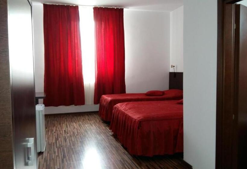 Номер Стандарт Трехместный, Motel Cargo