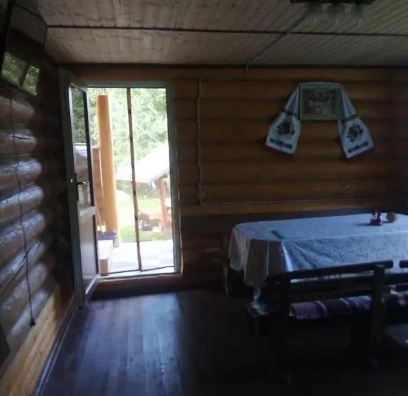 ガーデンビュースタンダードルーム, Cottage лісовий