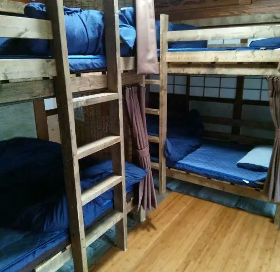 スタンダード4人部屋, 手広beachbackpackers