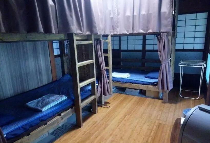 エコノミールーム, 手広beachbackpackers