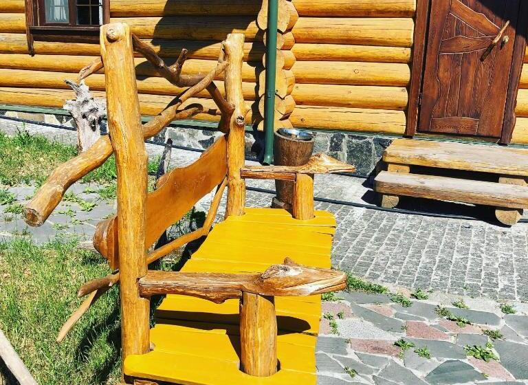 Люкс, Gostynna Sadyba Kit Bayun