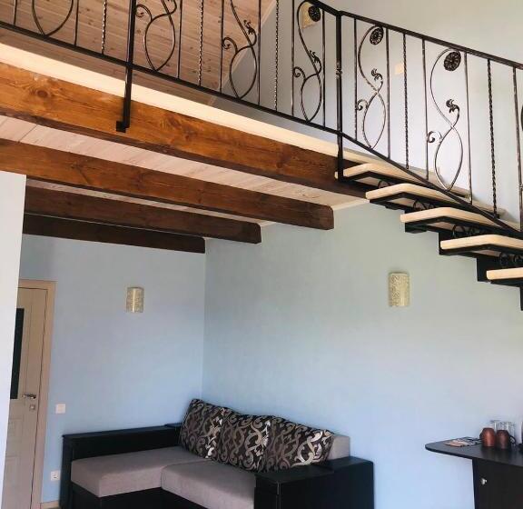 Дом 1 Спальня, Gostynna Sadyba Kit Bayun