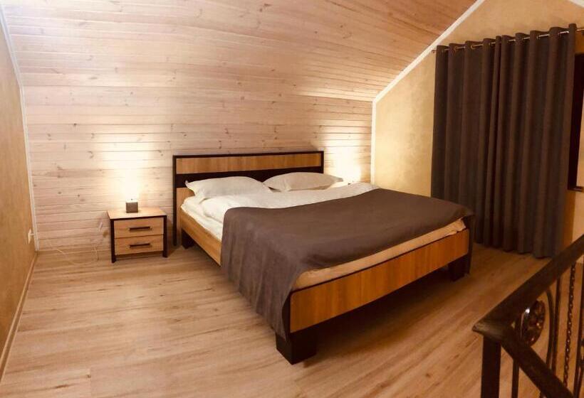 Дом 1 Спальня, Gostynna Sadyba Kit Bayun