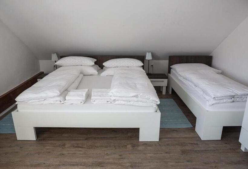 חדר סטנדרט לשלושה, Penzion U Hanky