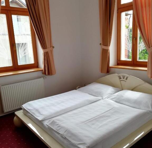 Номер Стандарт, Pension Sv. Florian