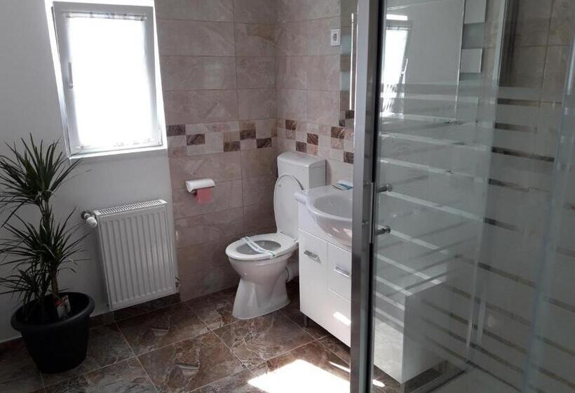 חדר סטנדרט, Pensiunea Evelyn