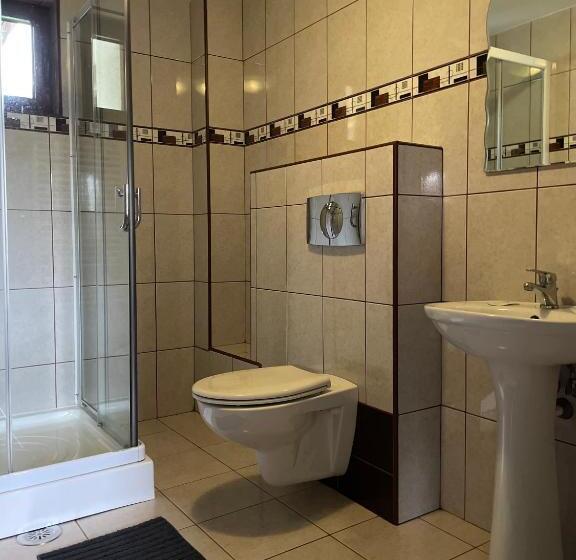 Номер Basic, Valea Salbatica