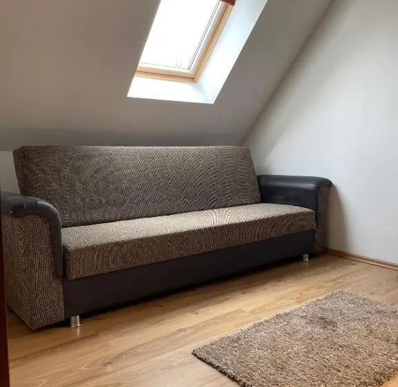 1 Bedroom Apartment Lake View, Valea Salbatica