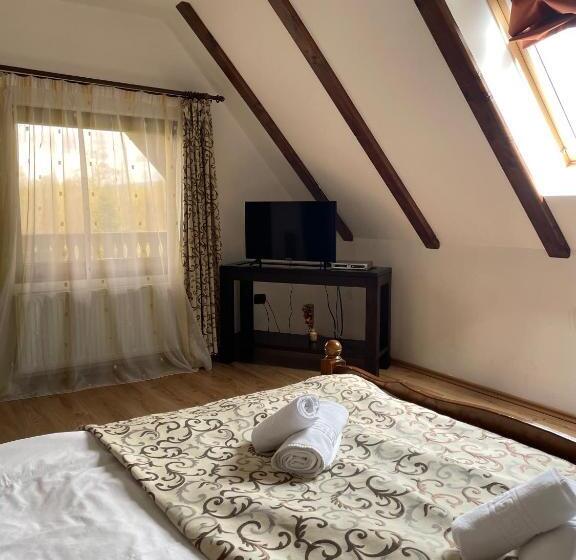 1 Bedroom Apartment Lake View, Valea Salbatica