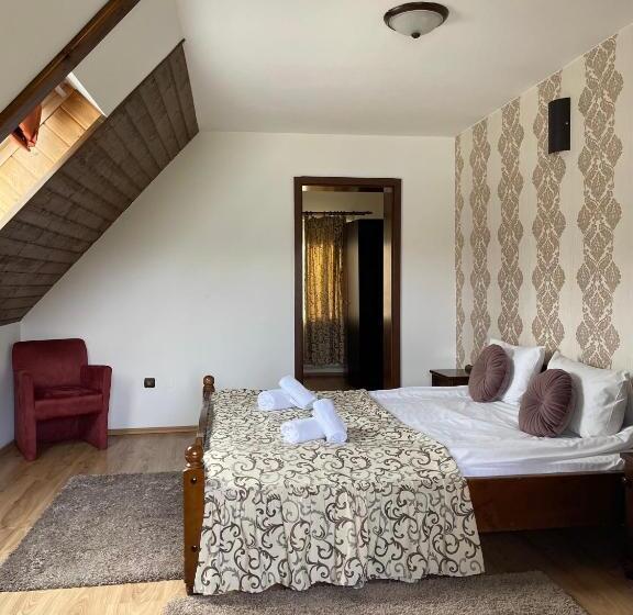 1 Bedroom Apartment Lake View, Valea Salbatica