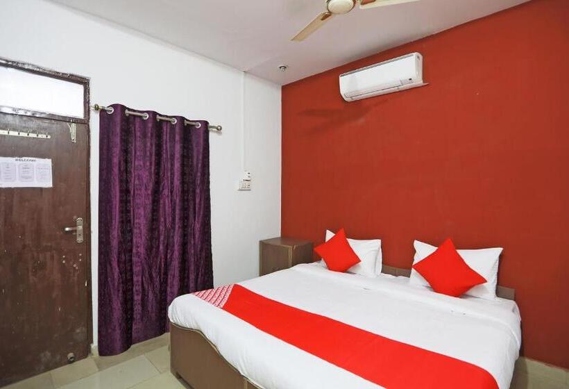 Трехместный Номер Классика, Oyo 63063 Yadav  And Restaurant
