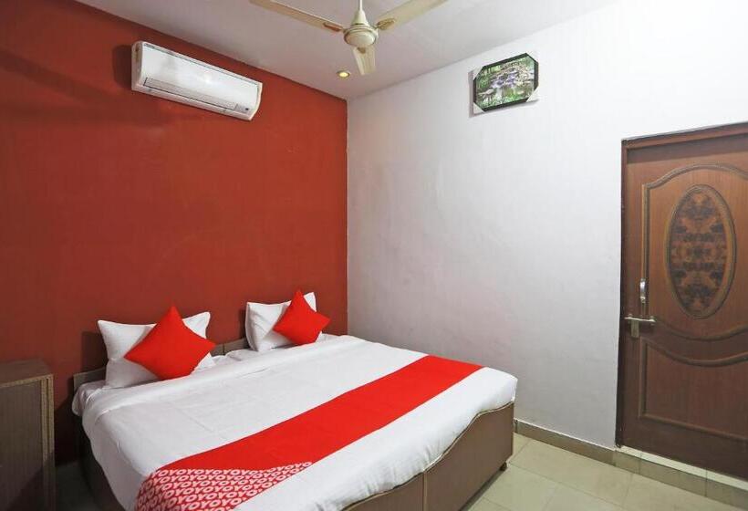 Трехместный Номер Классика, Oyo 63063 Yadav  And Restaurant