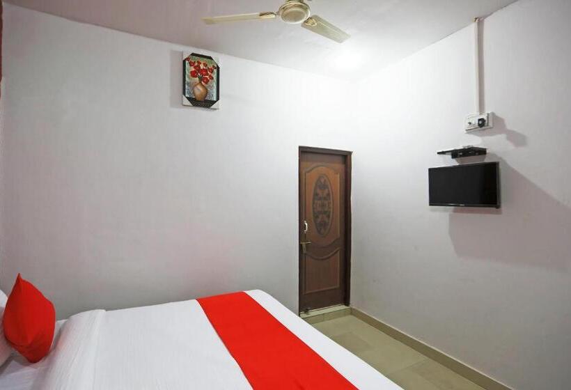 Трехместный Номер Классика, Oyo 63063 Yadav  And Restaurant