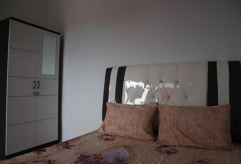 غرفة ديلوكس, Oyo Life 2670 Aline Kost