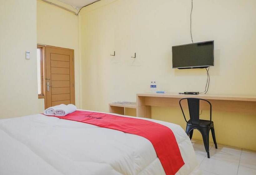 Номер Economy, Reddoorz Near Rs Imanuel Lampung