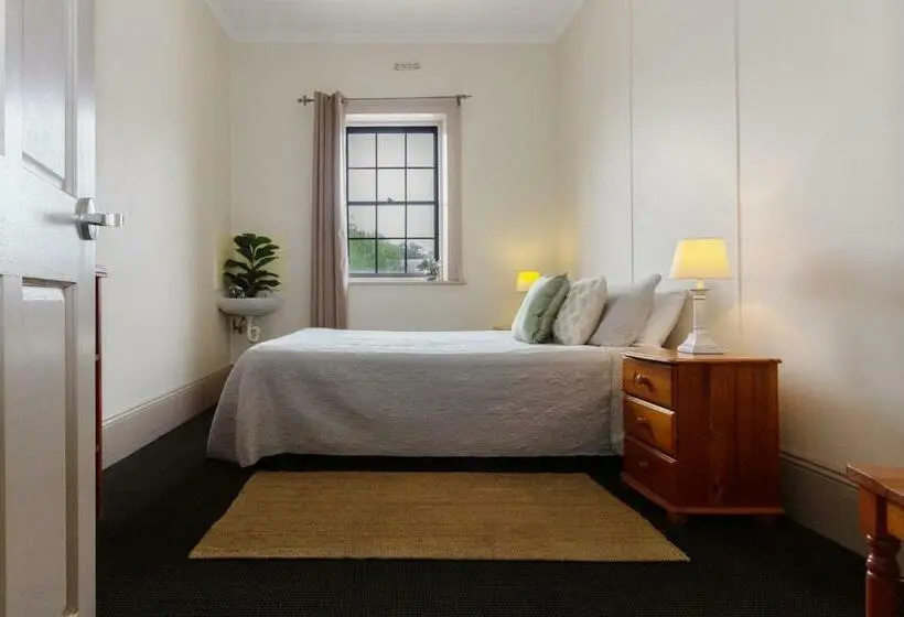 バス共有のスタンダードルーム, The Globe Hotel, Rylstone