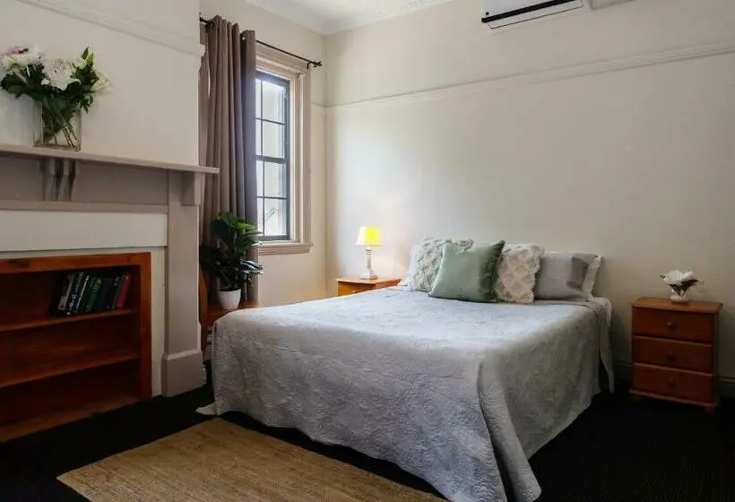 浴室共有ファミリールーム, The Globe Hotel, Rylstone