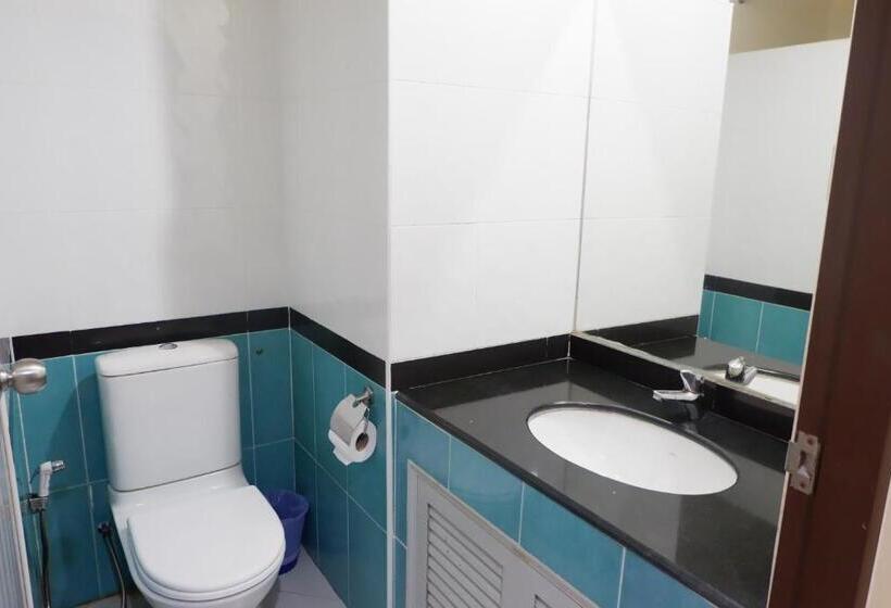 Cameră Standard, Auychai Grand